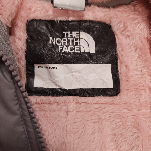 The North Face Infant Oso One Piece Suit 6-12 months Pink Excellent Condition - Picture 12 of 16